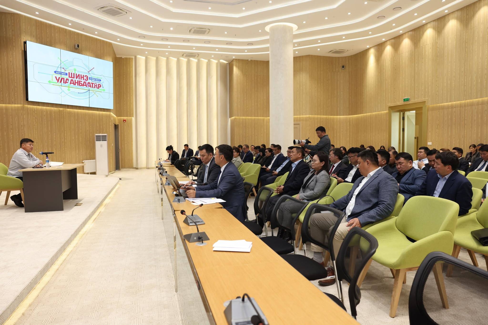 Х.Нямбаатар: Нийслэлийн өмчит компани, аж ахуйн тооцоот байгууллагуудын давсан орлогыг мега төслүүдэд зарцуулна